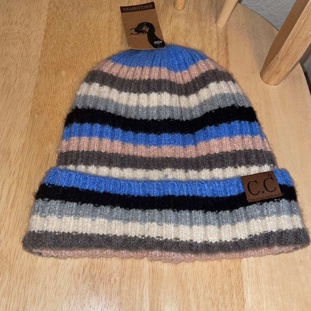 C.C BRAND NEW Womens Beanie